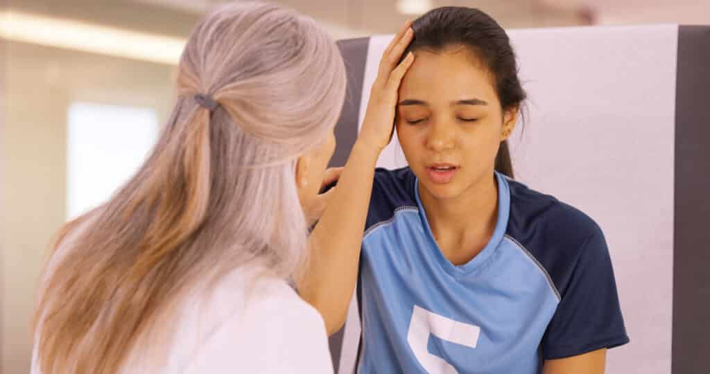 Caring For A Head Injury: Signs You Have A Concussion Have a concussion